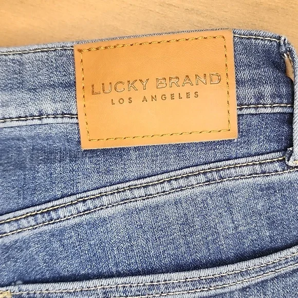 **Lucky brand Jean's size:6** - Picture 6 of 8